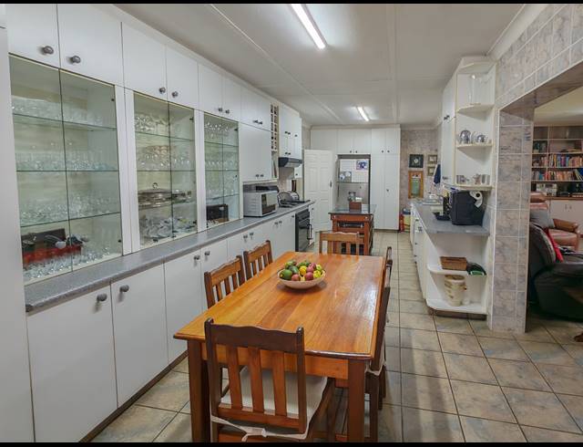5 BEDROOM HOUSE FOR SALE IN BOLTONWOLD